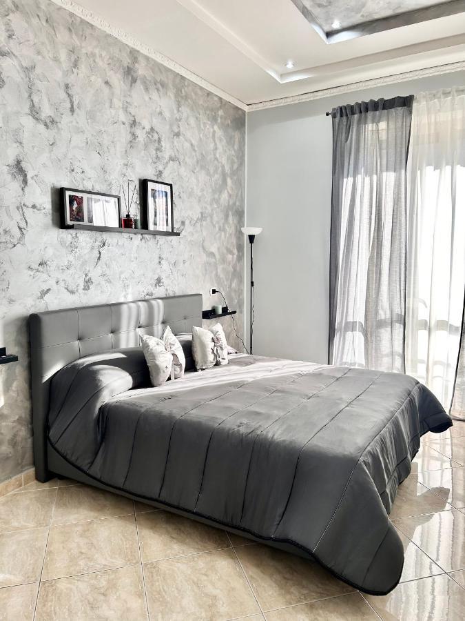 Casa Vacanze The Fortress Daire Napoli Dış mekan fotoğraf